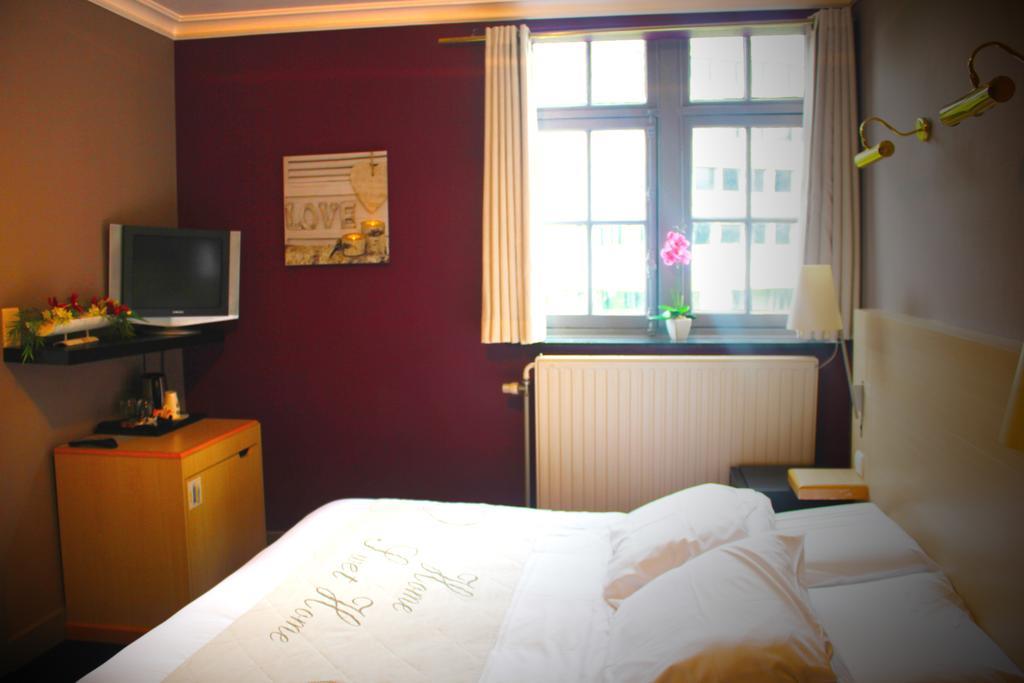Story' Inn Brussels Room photo